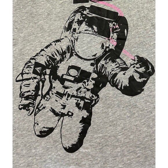 NASA Men's XL Space Shuttle with Astronaut on Space Walk T Shirt Neon Colors - Picture 5 of 9